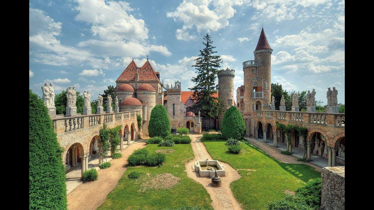 4. Istenített Székesfehérvár, Magyarország- 1