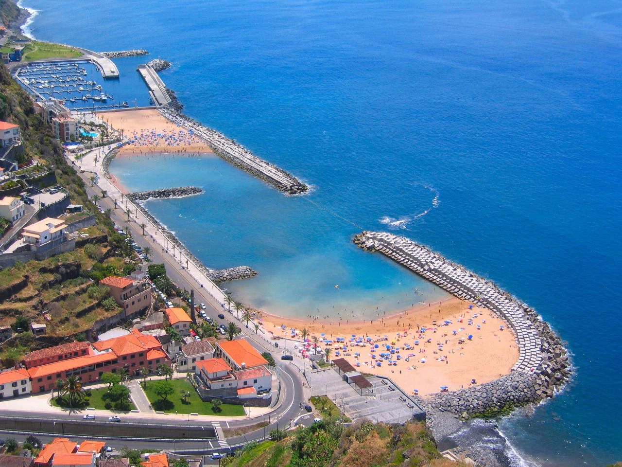  Calheta  strand - Madeira