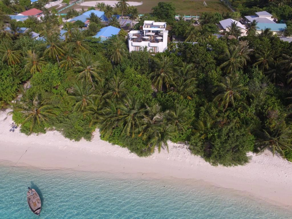  Dhigurah Island  strand - Maldives