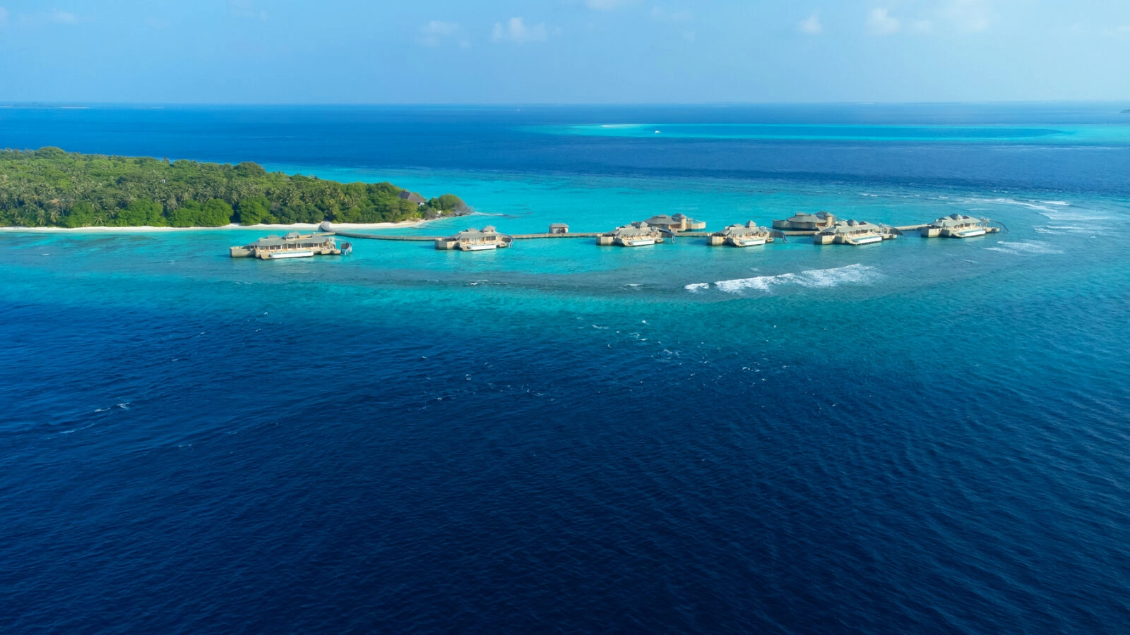  Kunfunadhoo Island  strand - Maldives