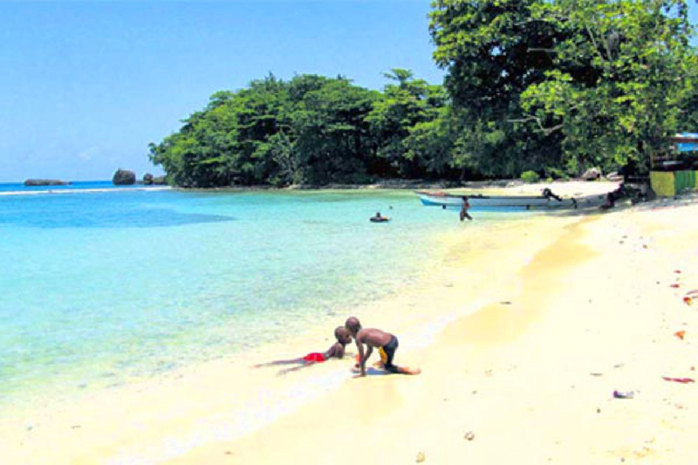  Winnifred  strand - Jamaica