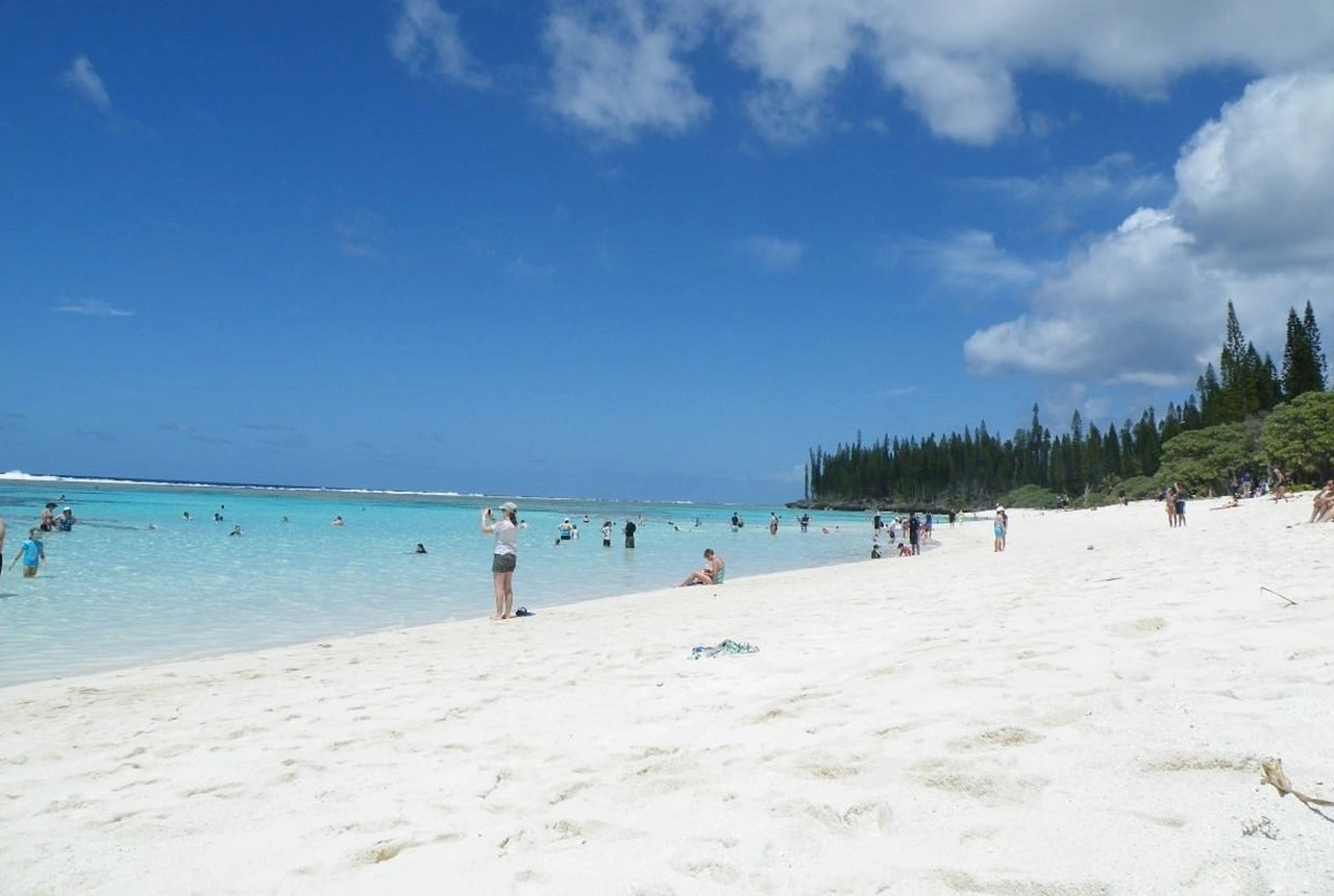  Yejele  strand - New Caledonia