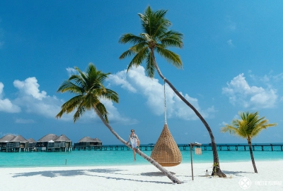 Halaveli Island 