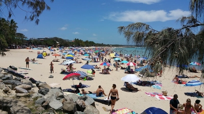 Noosa Main strand