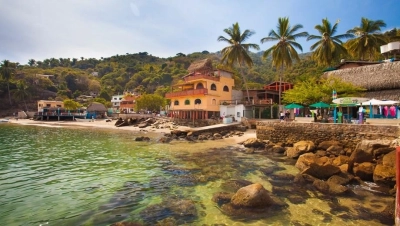 Yelapa strand